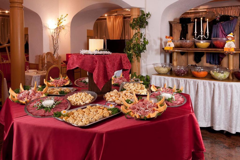 Hotel Italia Корвара-ин-Бадия Экстерьер фото