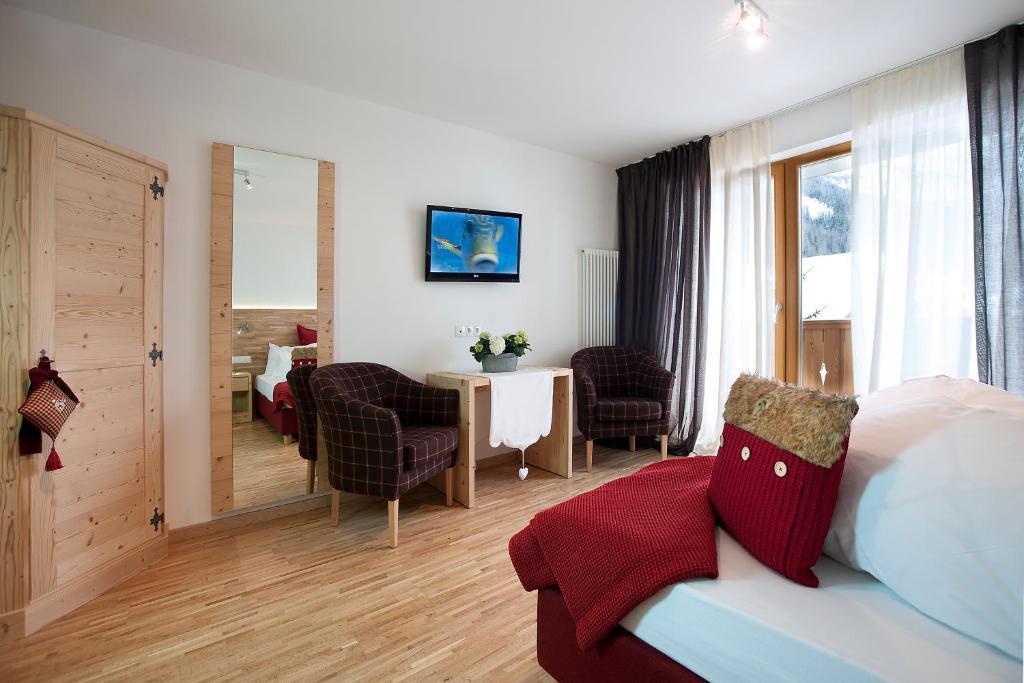 Hotel Italia Корвара-ин-Бадия Номер фото
