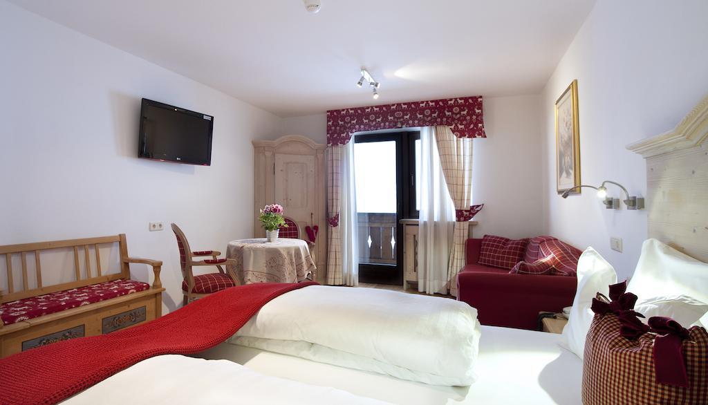 Hotel Italia Корвара-ин-Бадия Номер фото
