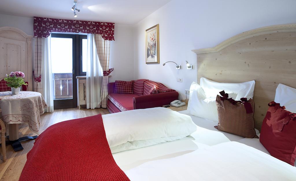 Hotel Italia Корвара-ин-Бадия Номер фото